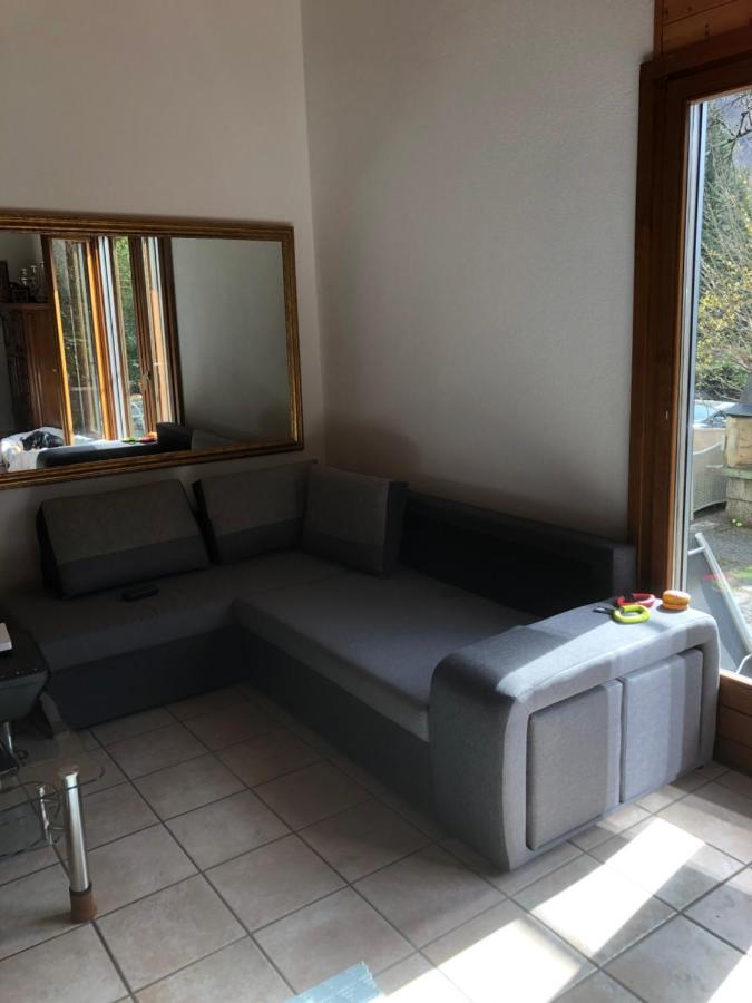 Gemuetliche Ferienwohnung Mit Garten Б'яска Екстер'єр фото